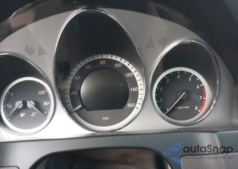 2011 Mercedes-Benz C 300 Luxury 4Matic/Sport 4Matic из США, поврежденный, VIN WDDGF8BBXBA495451